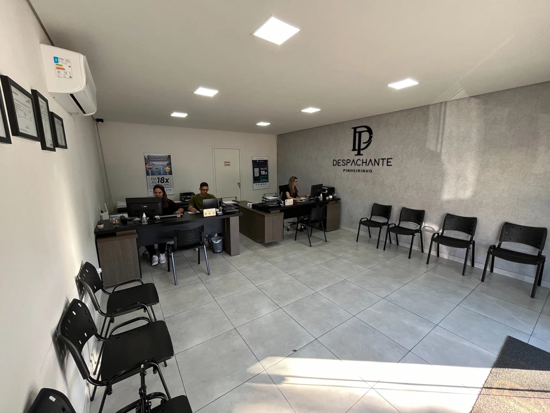 Escritório interno do Despachante Pinheirinho - Curitiba